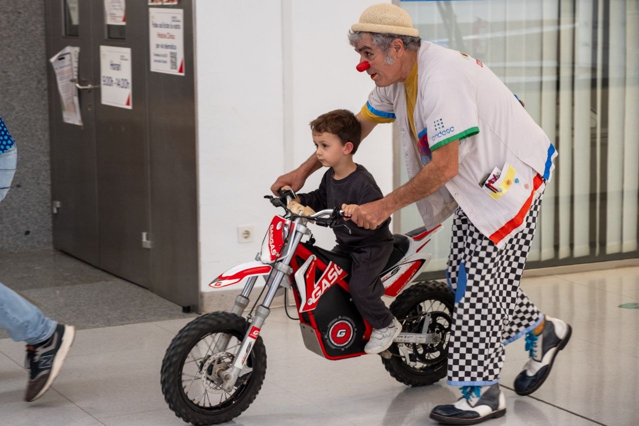 Sonrisa Médica durante la primera jornada de Mototerapia