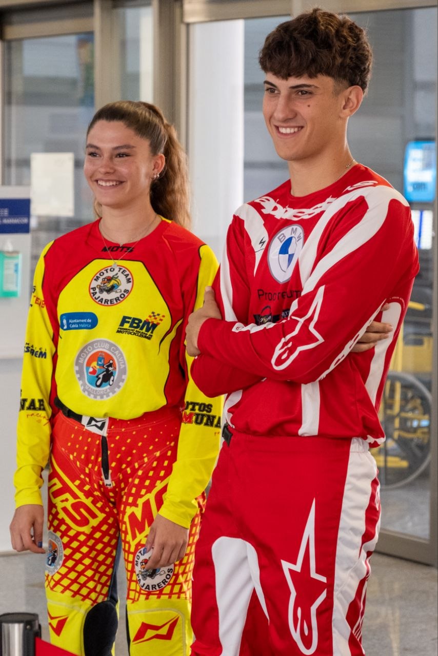 Pilotos durante la jornada de Mototerapia 2024